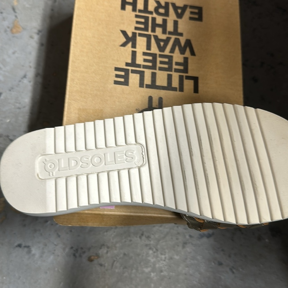 Puff slide gold sandal - Picture 3 of 9